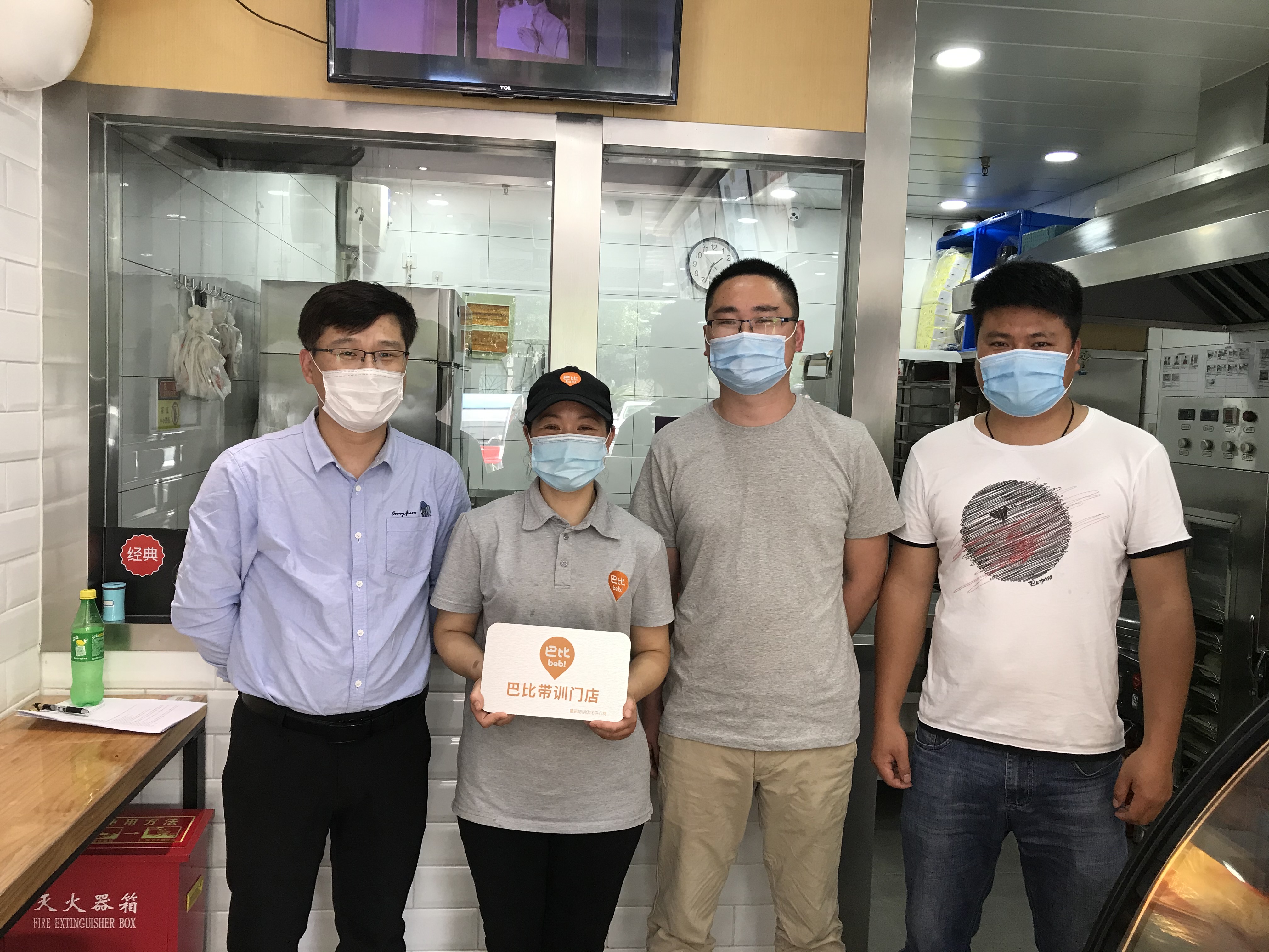 實(shí)操理論雙線并行，“尊龙凯时帶訓(xùn)店”正在進(jìn)行時......